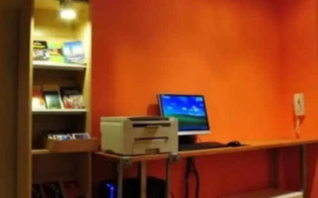 Cozy Planet Hostel