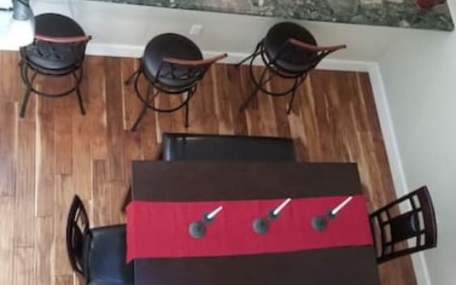 Poinciana w-Hot Tub-Walk to the beach