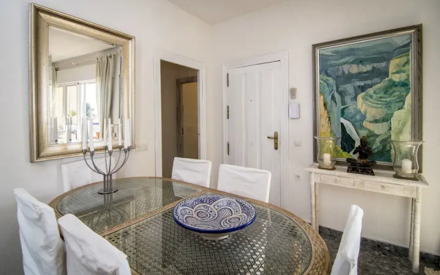 LG-Private villa and pool 100m to beach