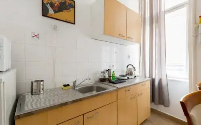 Kazinczy 32/II-Piano Central Apartments