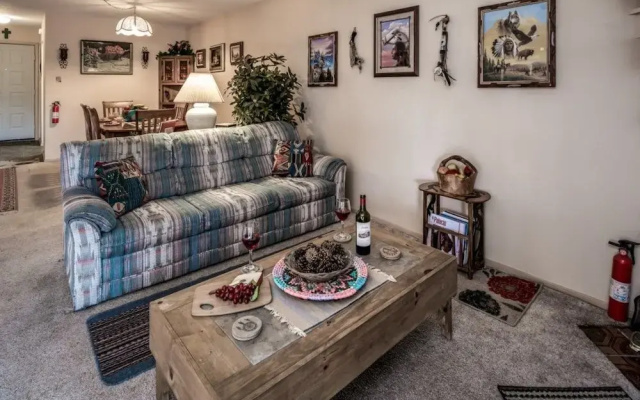 103 Wb - 2 Br townhouse by RedAwning