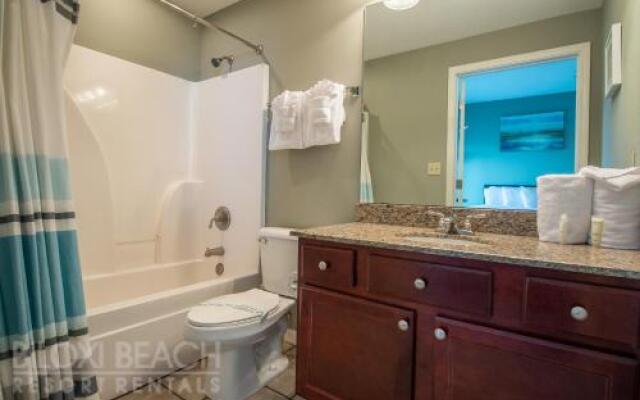 Legacy Towers-Legacy II 709 Deluxe