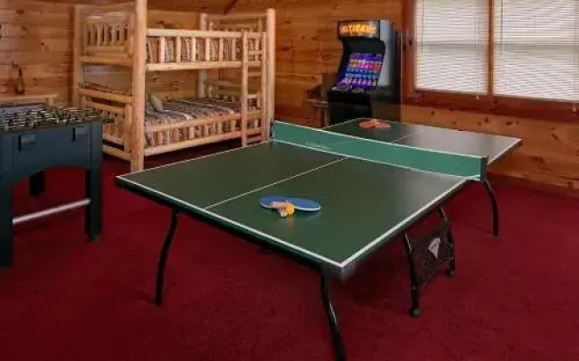 Live Laugh Love Pool Lodge