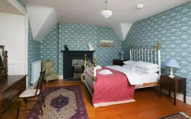 Ballealy Cottage