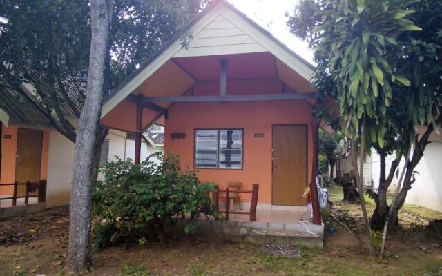 Funky Fish Bungalows