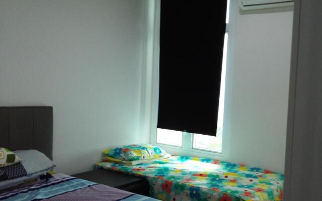 Comfy Home at 1-Medini Legoland