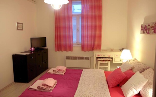 Apartments Bella, Jadranka
