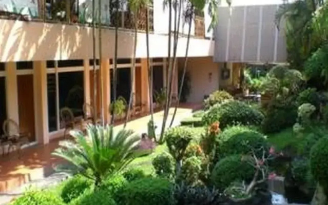 Hotel Safari
