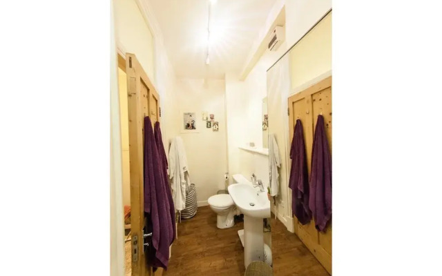 Cosy, Modern Flat in Covent Garden
