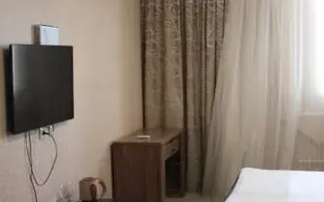 On Avtozovodsky Prospekt Mini-hotel