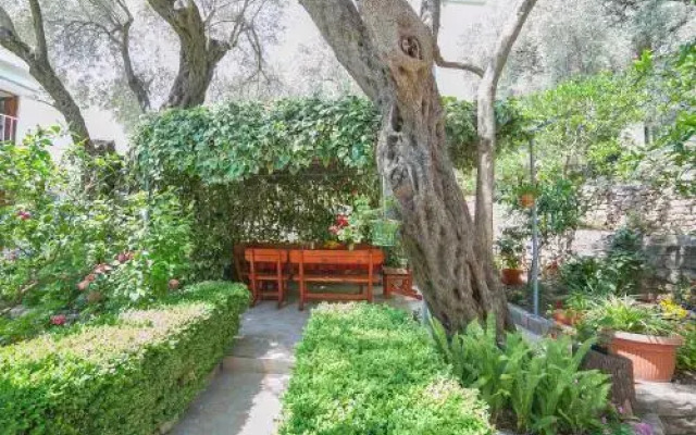 Rooms Garden