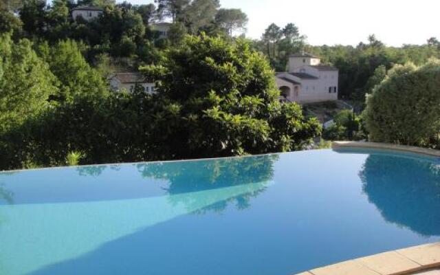 Côte dAzur Sous les Pins