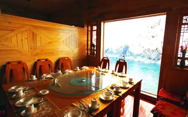 Shangri La Balagezong Lover Valley Hotel