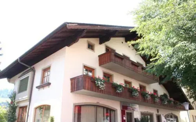 Haus Ringhofer - Apartments-Sommer