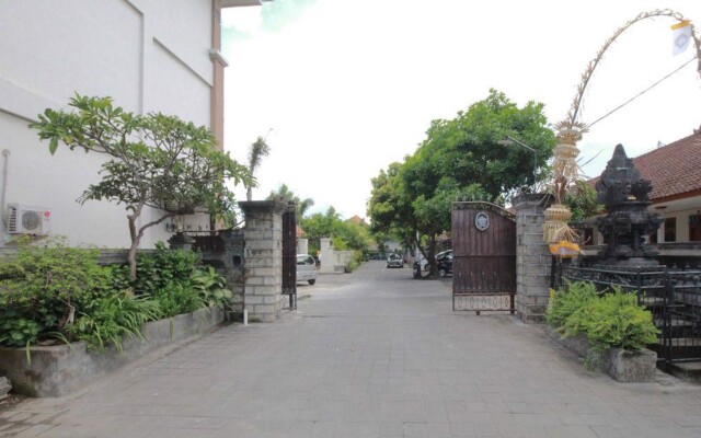 艾里巴厘岛库塔岗金刚 1 图班酒店(Airy Tuban Gang Kingkong 1 Kuta Bali)