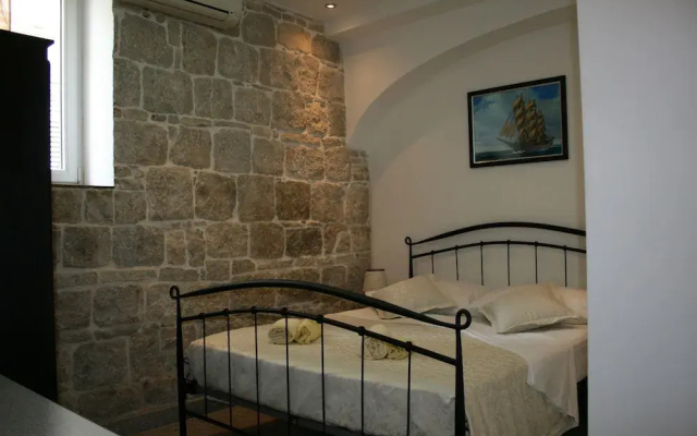 Emily Rooms