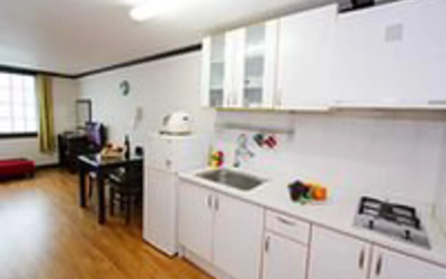 Tongyangneapoli Pension