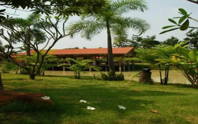 Tharawadee Resort