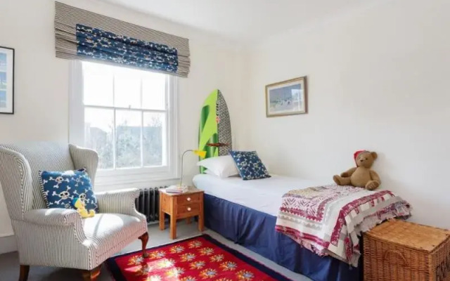 Veeve  5 Bed House Fitzwilliam Road Clapham