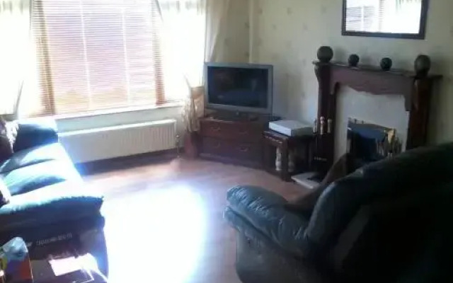 F1 LET Home