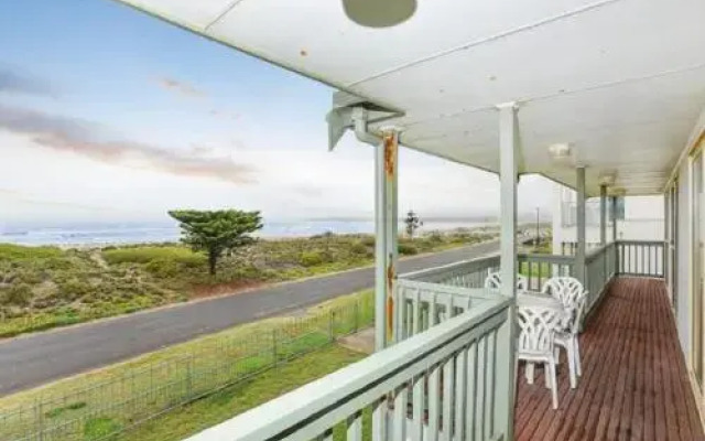 Tahren Beachfront Shack Wifi - Pet-friendly