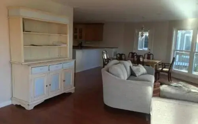 510 W Ashley-Mountain to Sea