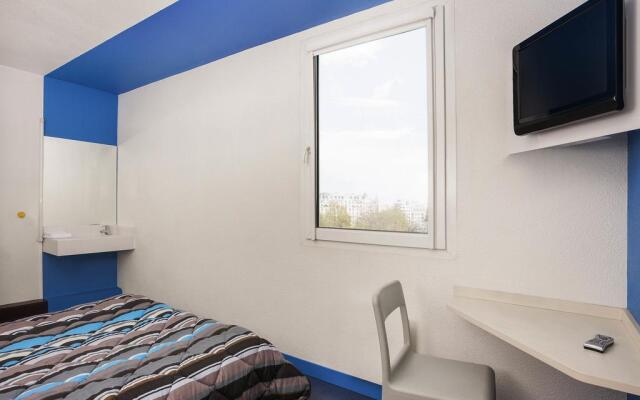 hotelF1 Versailles Maurepas