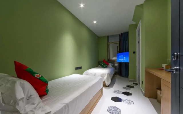 Yan Art Hotel