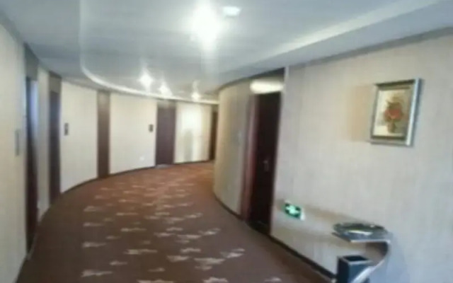 Xinxiang Zhongzhou Yihe Hotel