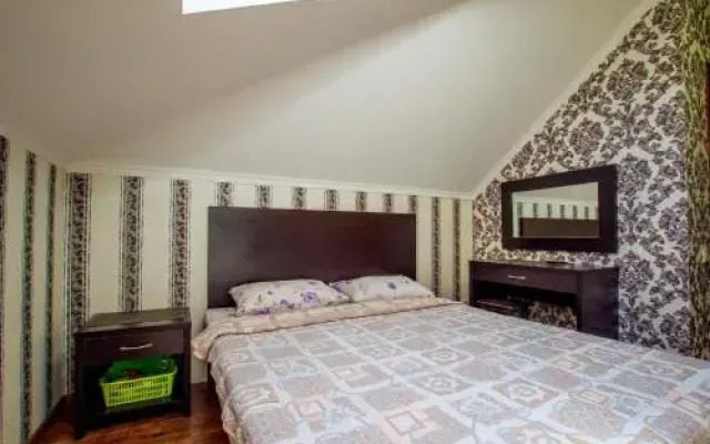 Guest House on Kabardinskoy 1