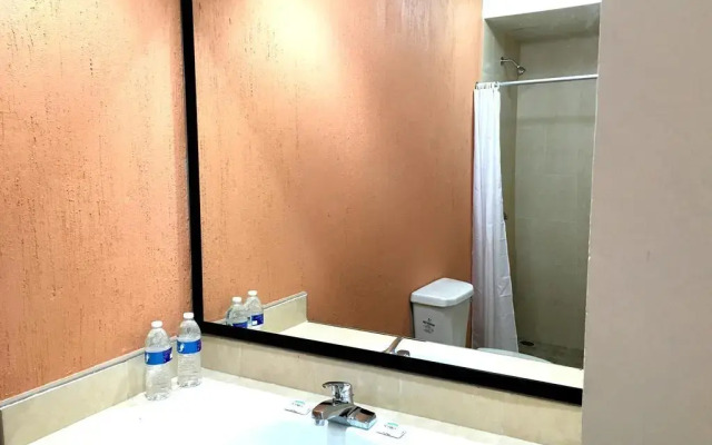 Hotel Plaza Tenam