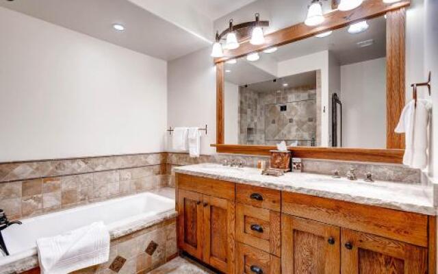 Beaver Creek Villagewalk 59