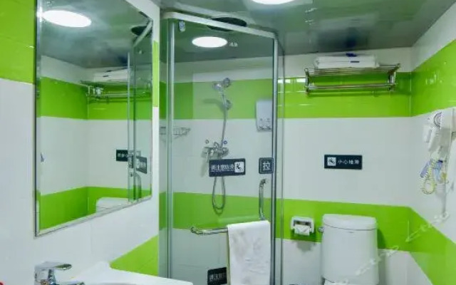 7 Days Inn Luzhou Long Ma Street Government Branch