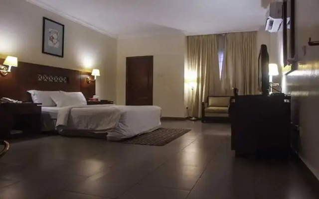 Savoy Suites