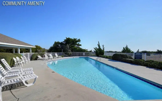 Blue Skies 5 Bedroom Home by RedAwning