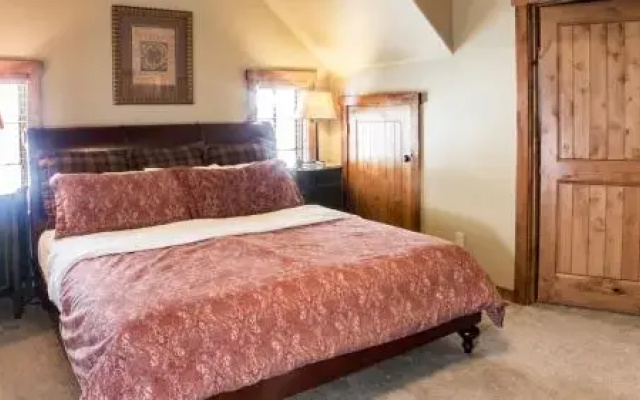 Whispering Pines - SAW51 - 3 Br Chalet