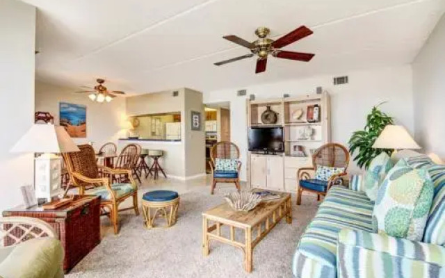 Beautifully Decorated Condo with Magnificent View of Atlantic by RedAwning