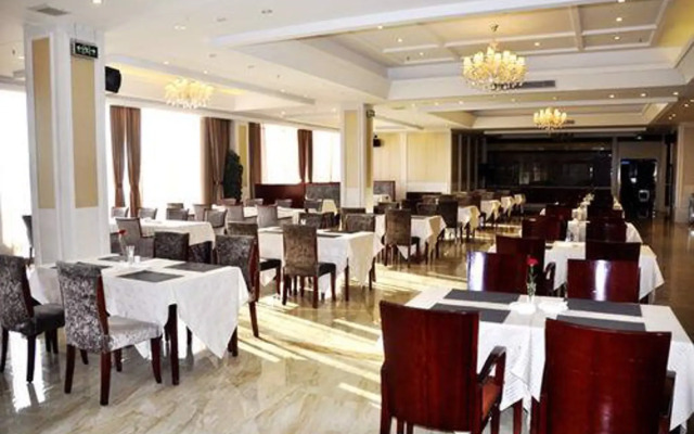 Xuyisizhou Junyue Hotel