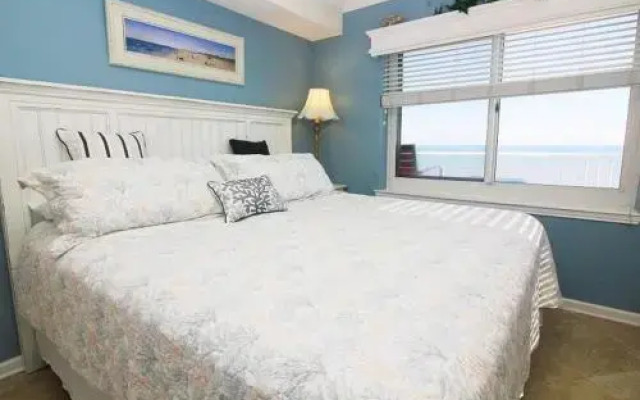 Tradewinds 605 by RedAwning