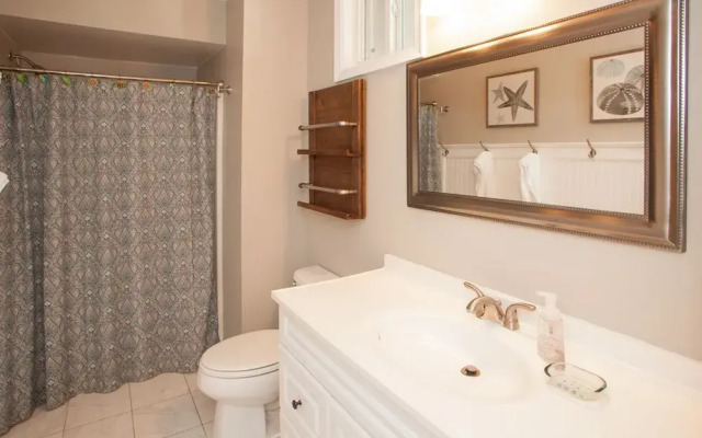 Dancing In The Moonlight - 6 Br Home