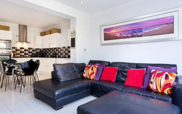 Veeve  3 Bed House Clarence Road Wimbledon