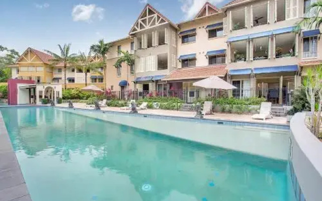 Lakes Resort 706