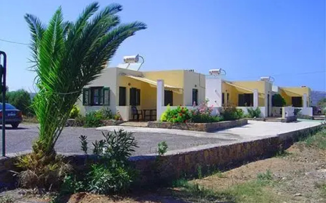 Rousolakos Apartments