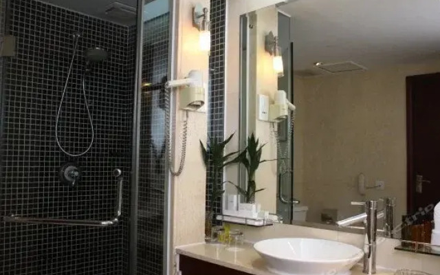 Guang Cai Hotel