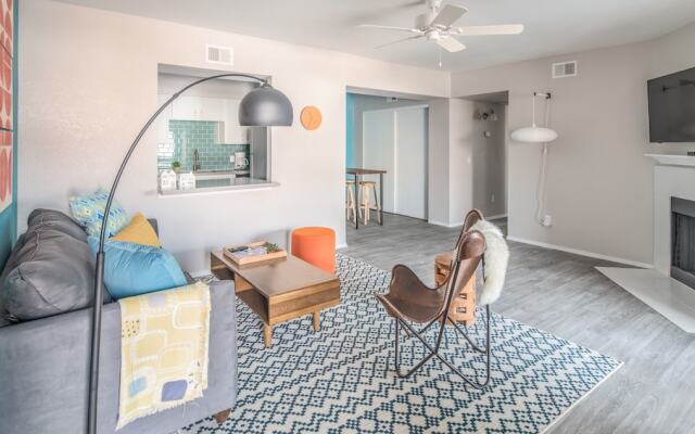 Chic 2BR Near ASU Pool by Wanderjaunt