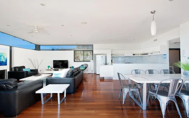 One Mile Ridge, 21/26 One Mile Close