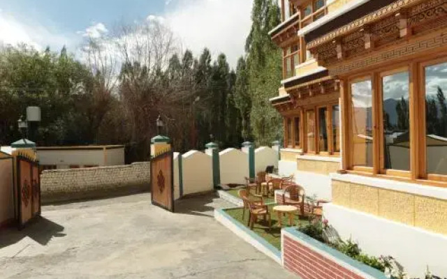 Snow View Hotel