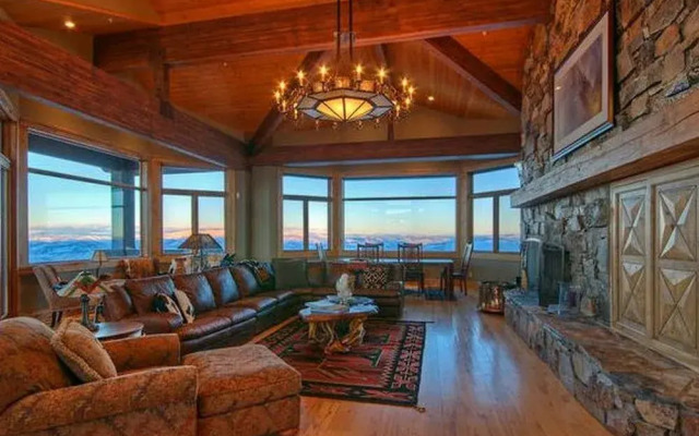 Abode in Deer Crest