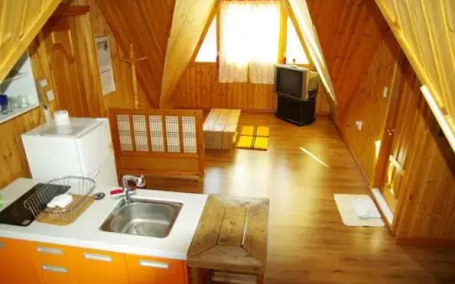Liun Cabin