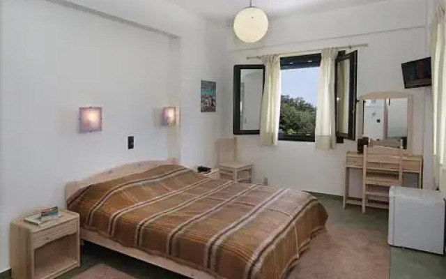 Eri Rooms to Let